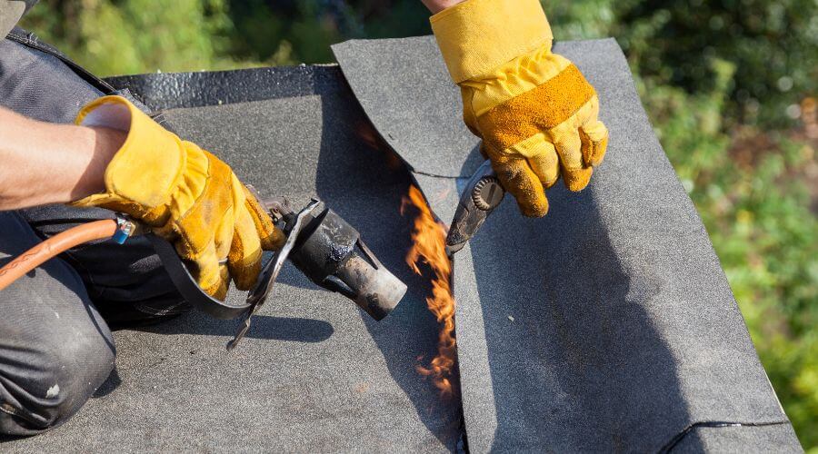 Expert new roof installation services in Thompsonville, IL